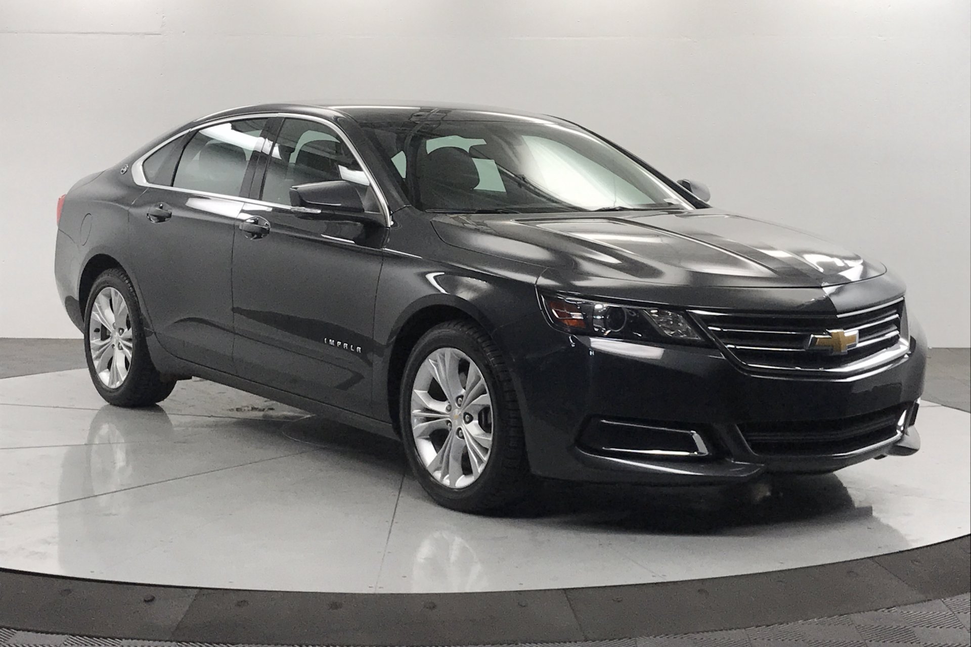 Pre-Owned 2015 Chevrolet Impala LT FWD 4dr Car